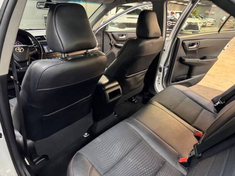 Vehicle image 48 of 57