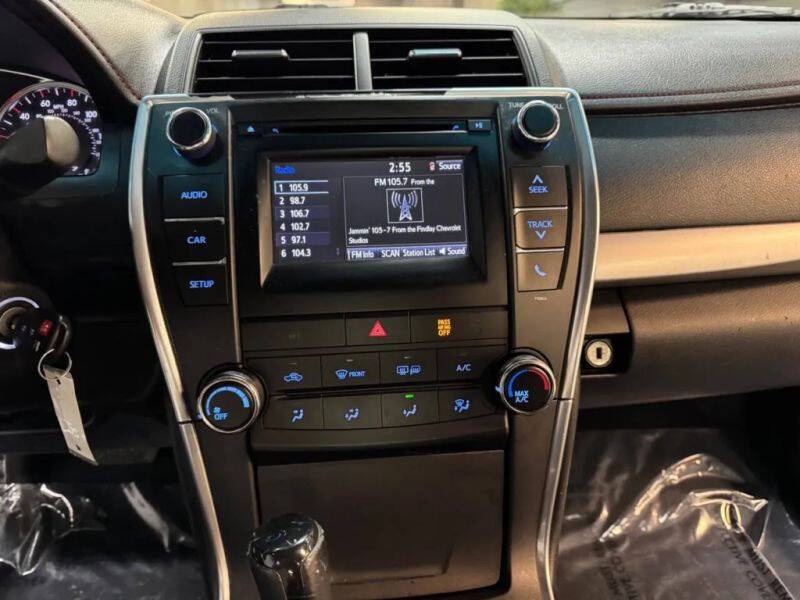 Vehicle image 25 of 57