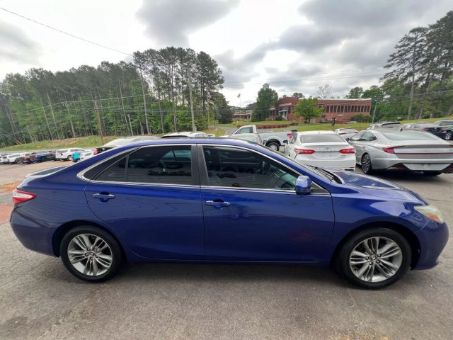 Vehicle image 4 of 21