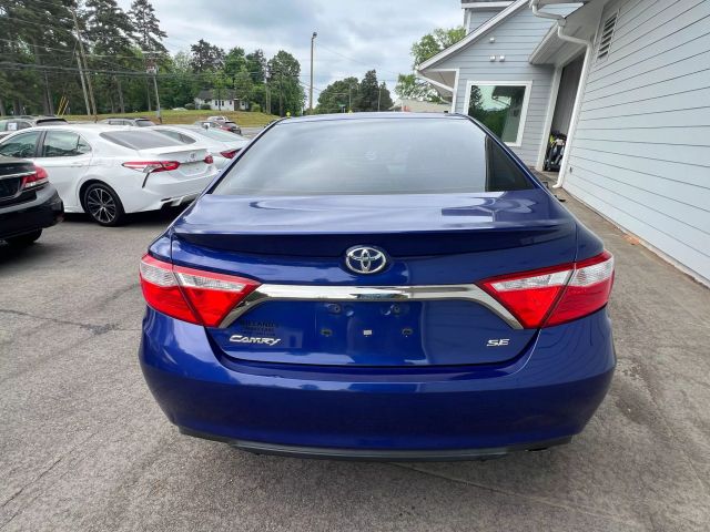 Vehicle image 8 of 21