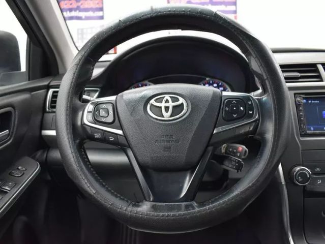 Vehicle image 19 of 35