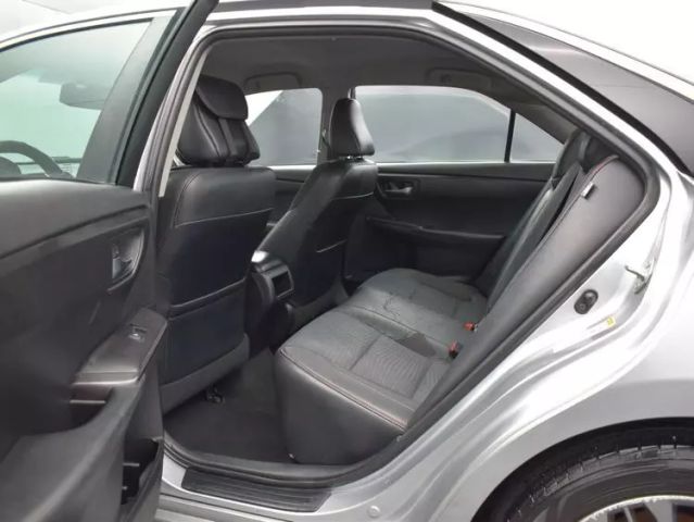 Vehicle image 15 of 35