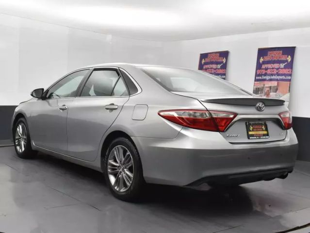 Vehicle image 11 of 35