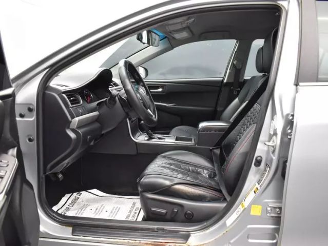 Vehicle image 14 of 35