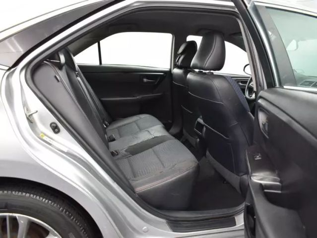 Vehicle image 17 of 35