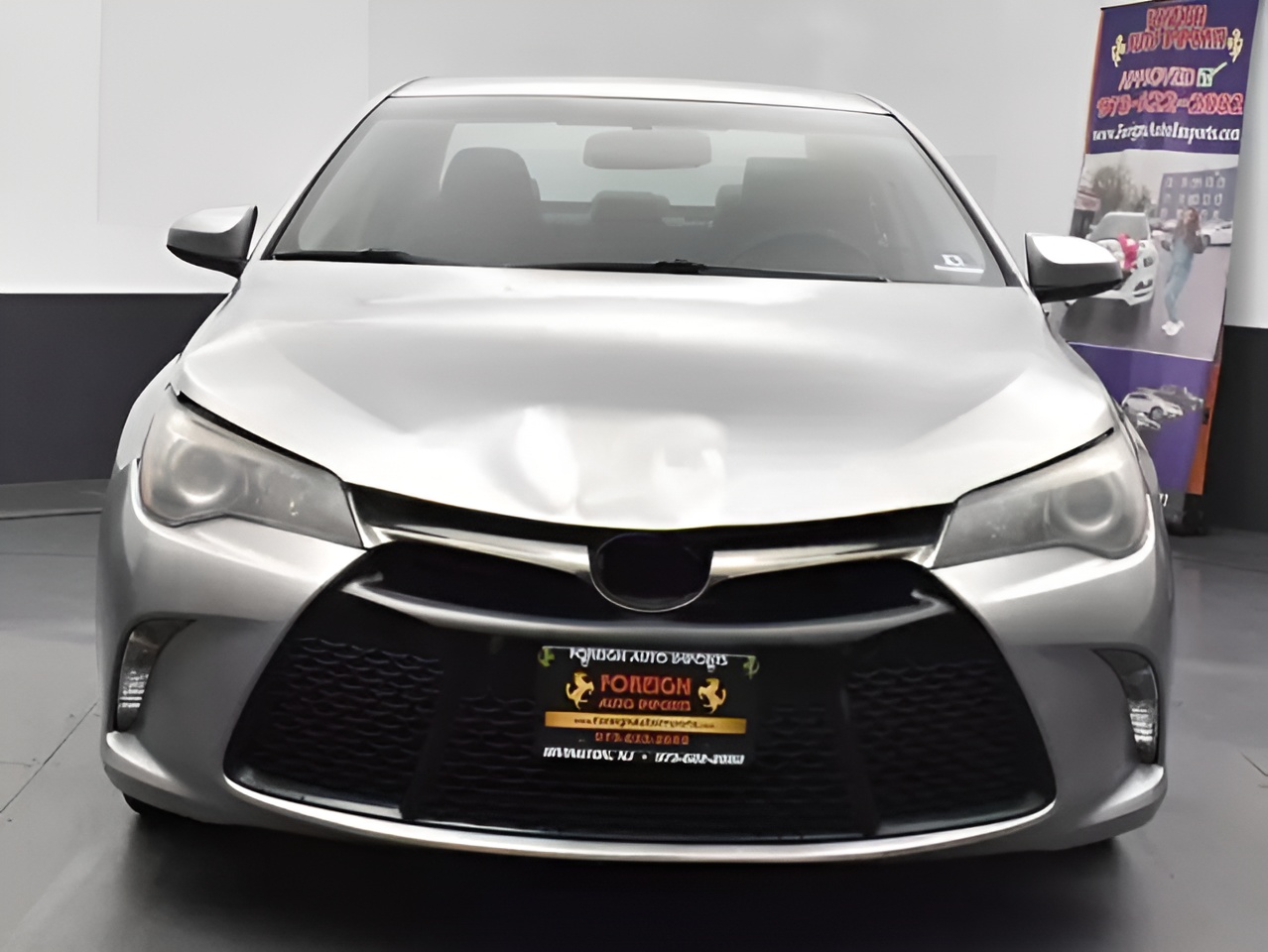 Vehicle image 33 of 35