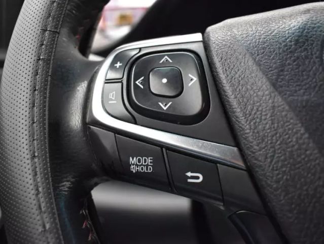 Vehicle image 22 of 35