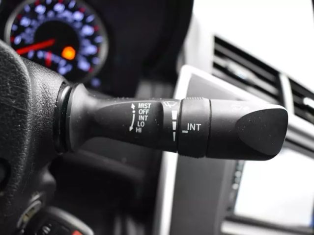 Vehicle image 24 of 35