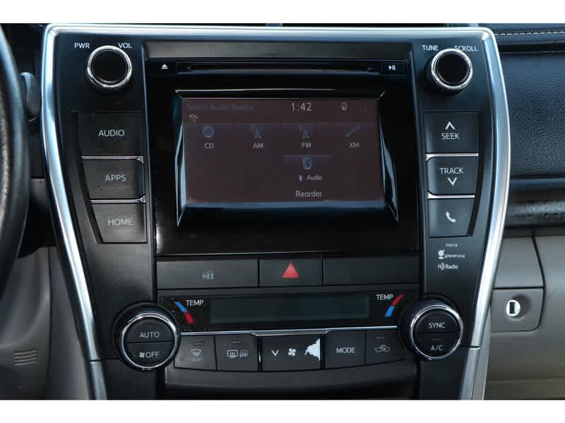 Vehicle image 16 of 26