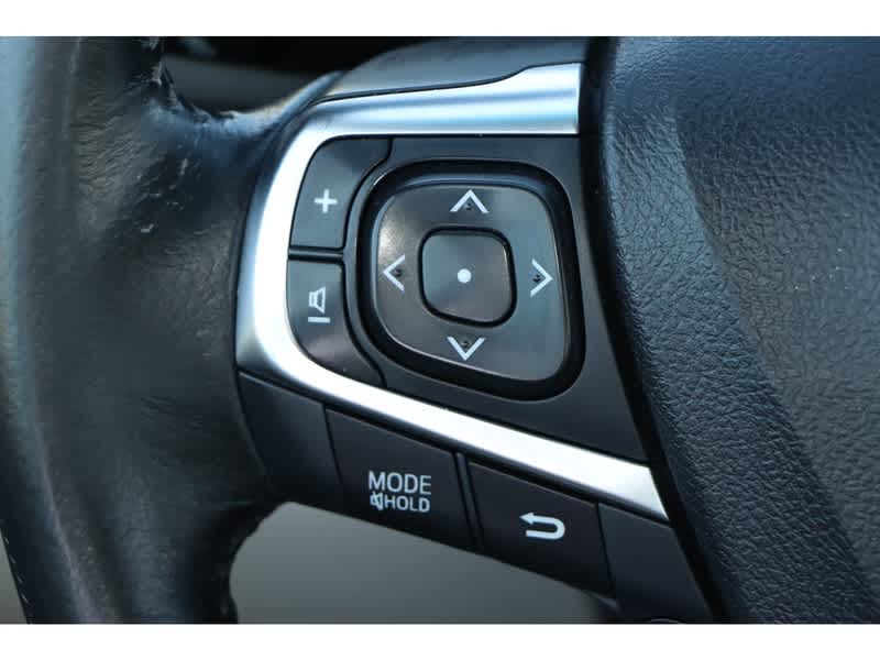 Vehicle image 20 of 26