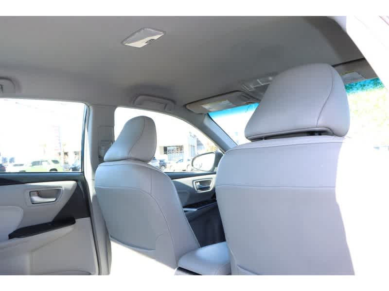 Vehicle image 22 of 26