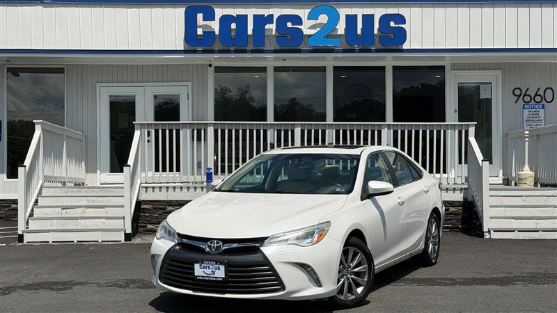 2015 Toyota Camry XLE Image 1 of 56
