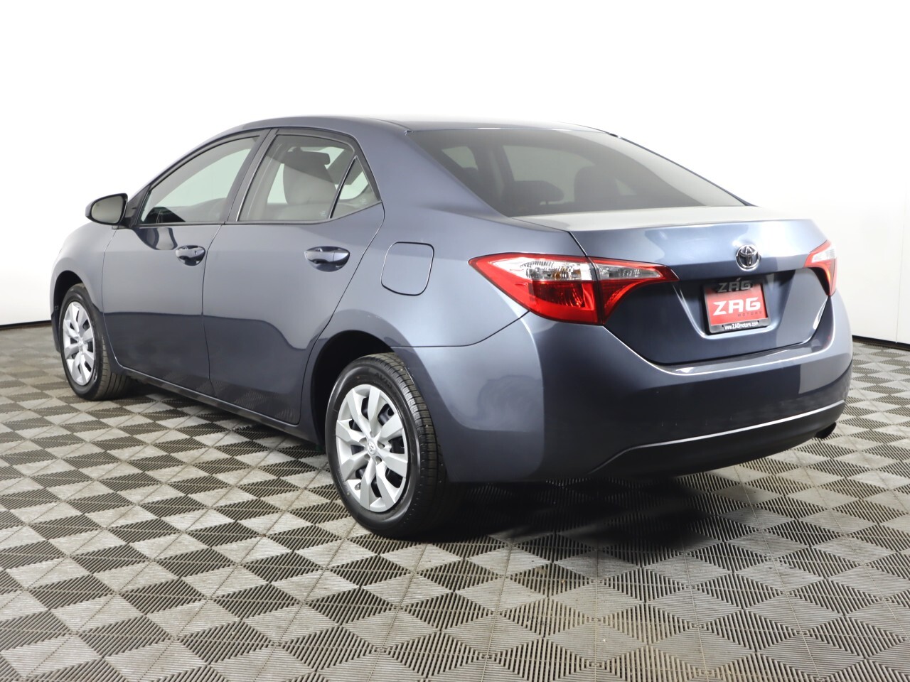 Vehicle image 6 of 37
