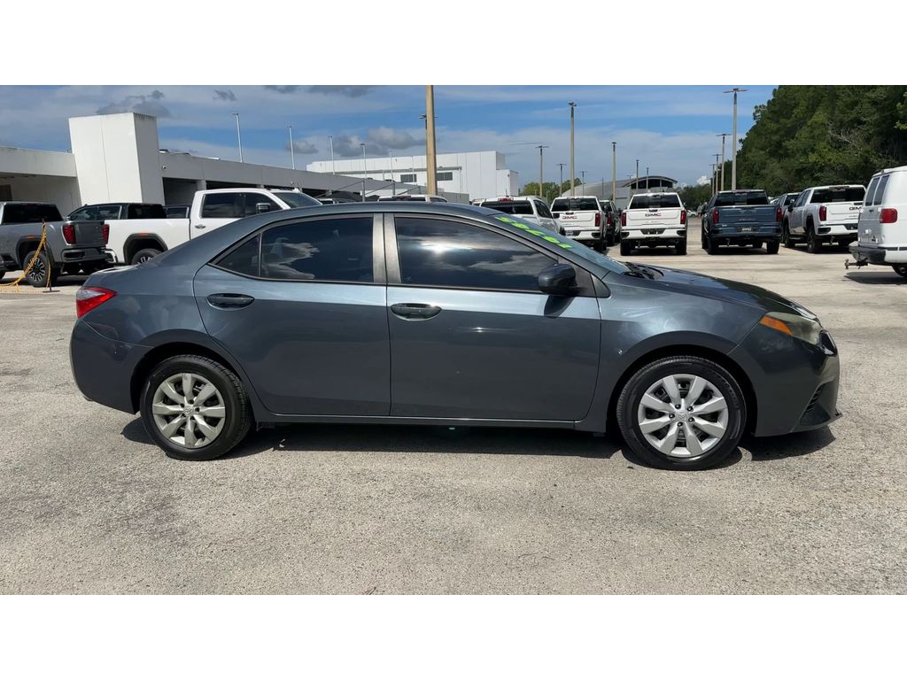 Vehicle image 5 of 34