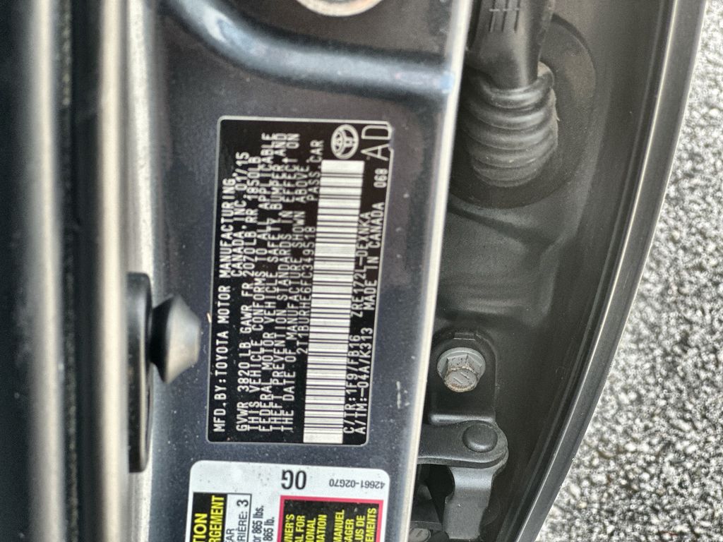 Vehicle image 29 of 34