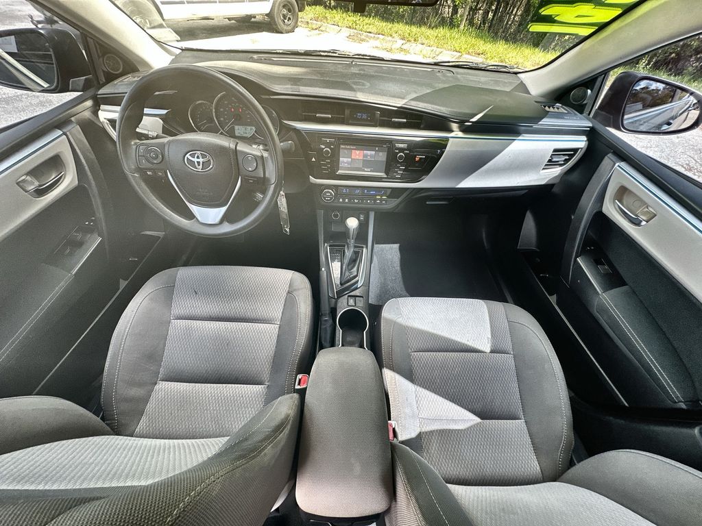 Vehicle image 19 of 34