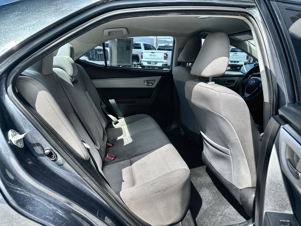 Vehicle image 16 of 34