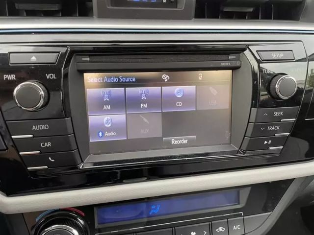 Vehicle image 23 of 48