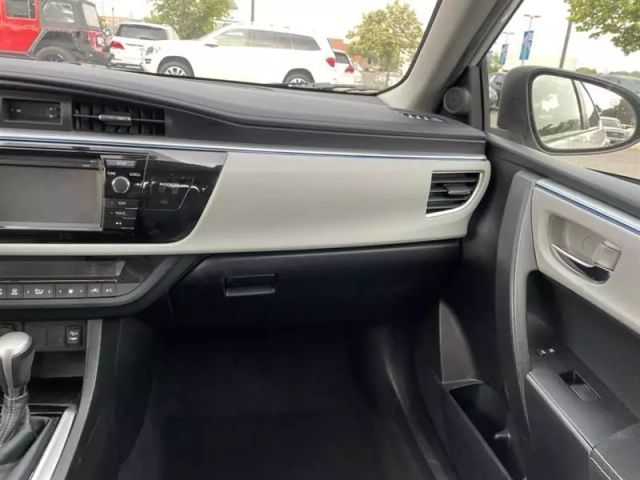 Vehicle image 21 of 48