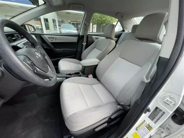 Vehicle image 25 of 48