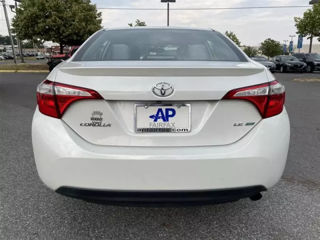 Vehicle image 10 of 48