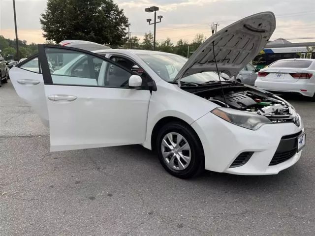 Vehicle image 5 of 48
