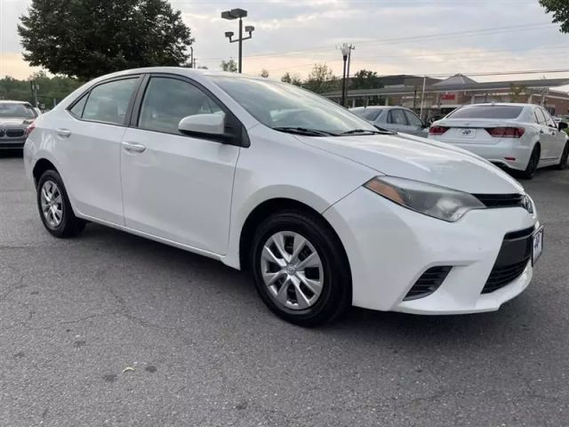 Vehicle image 4 of 48
