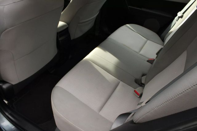 Vehicle image 17 of 41