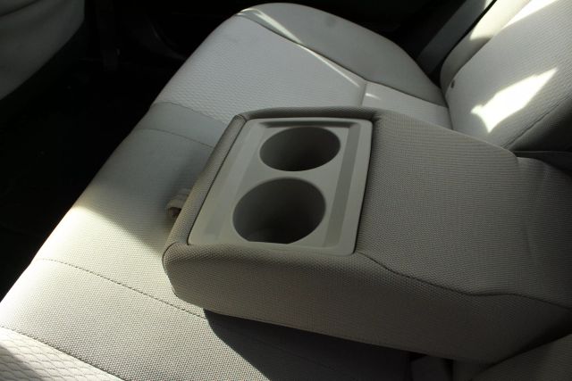 Vehicle image 32 of 41