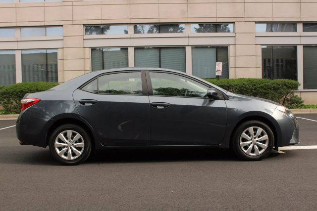 Vehicle image 4 of 41