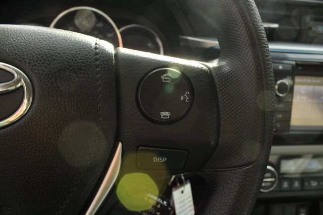 Vehicle image 35 of 41