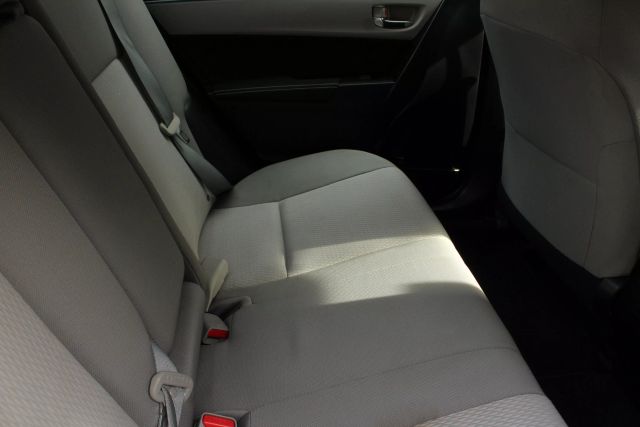 Vehicle image 26 of 41