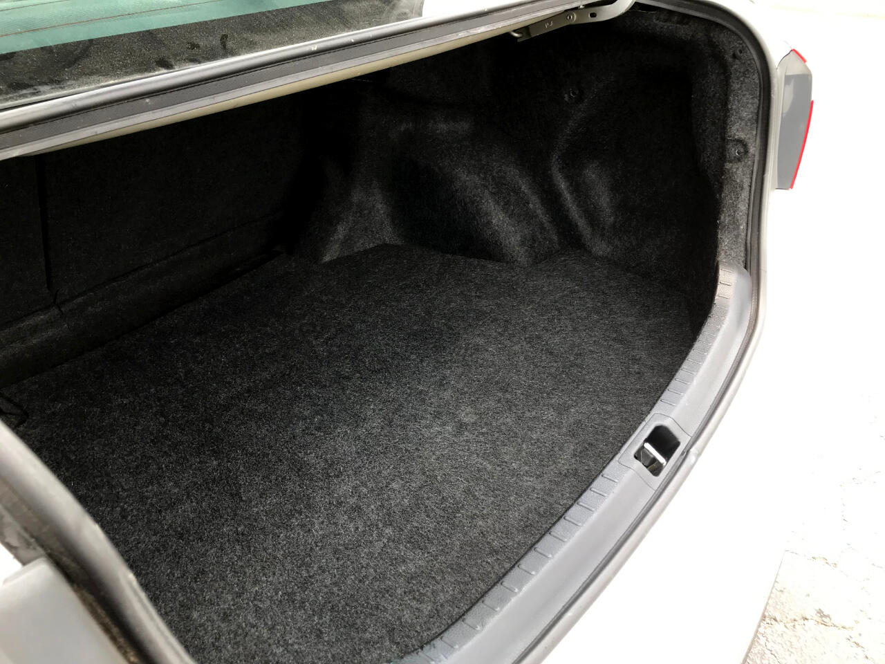 Vehicle image 39 of 42