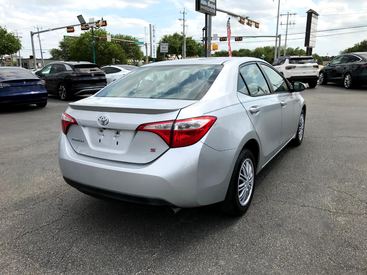 Vehicle image 3 of 42