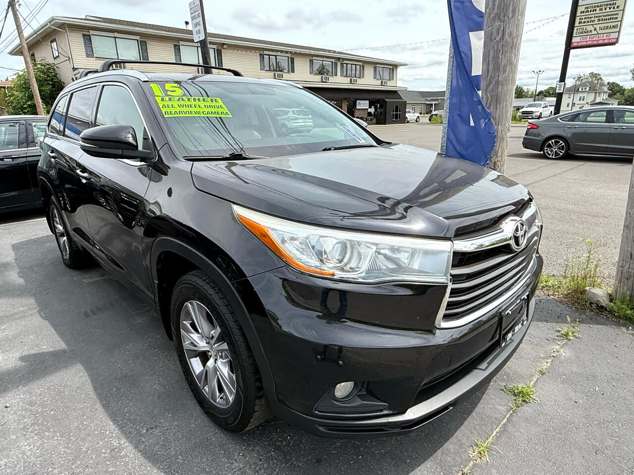 Vehicle image 1 of 4