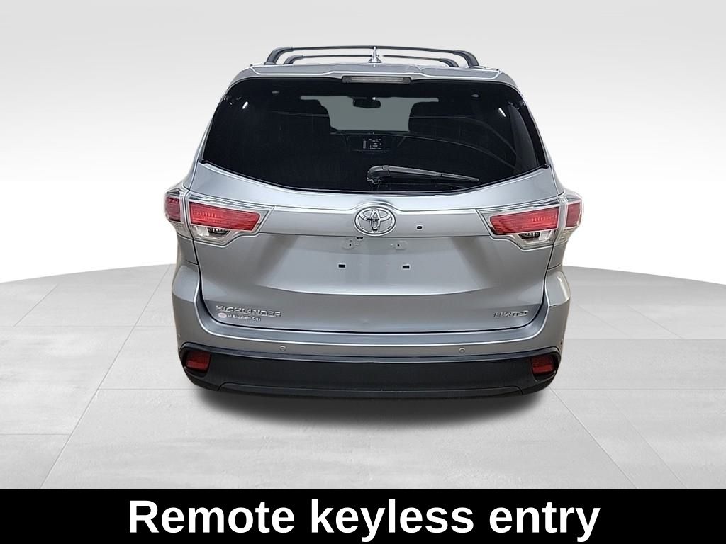 Vehicle image 3 of 22