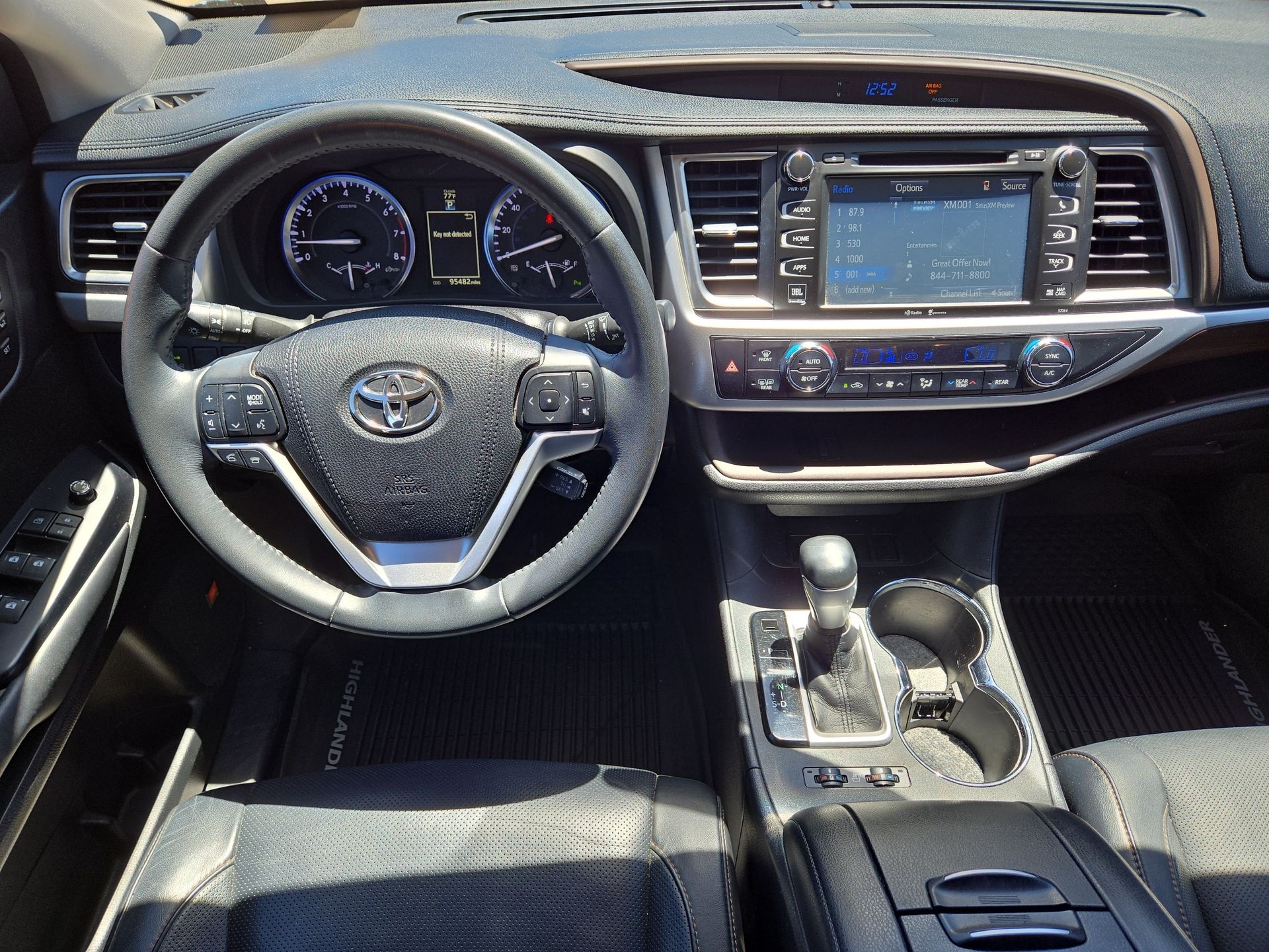 Vehicle image 14 of 22