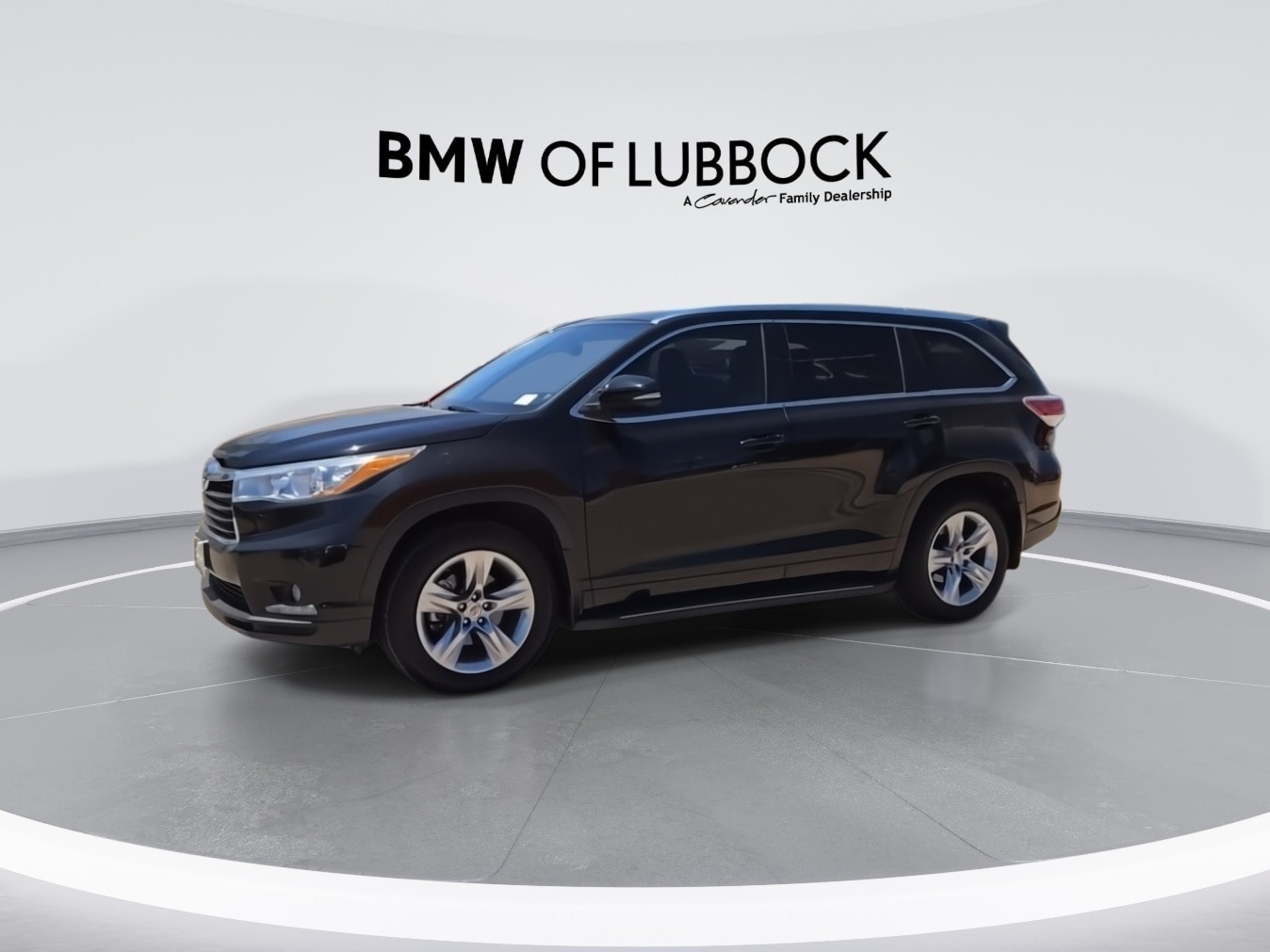 Vehicle image 2 of 22