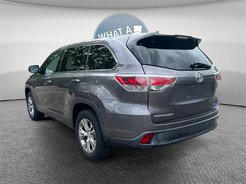 Vehicle image 7 of 32