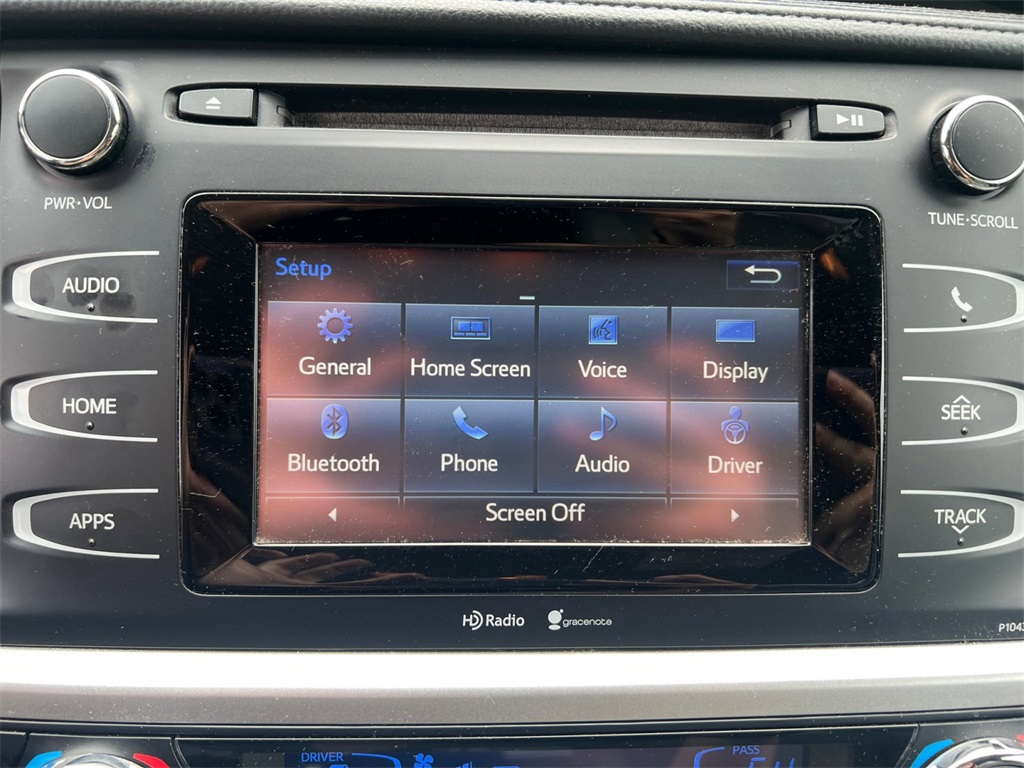 Vehicle image 28 of 32