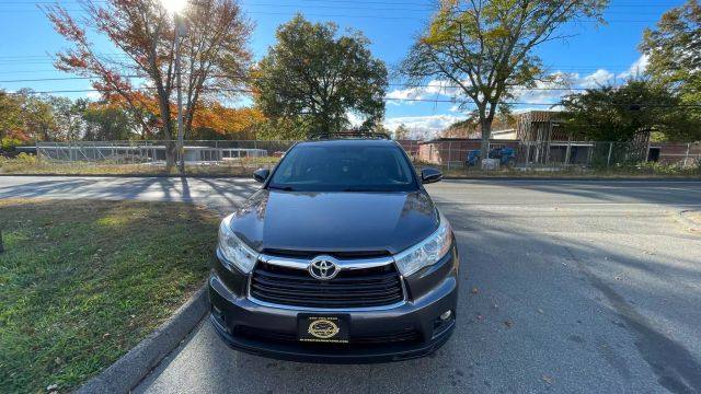 Vehicle image 2 of 27