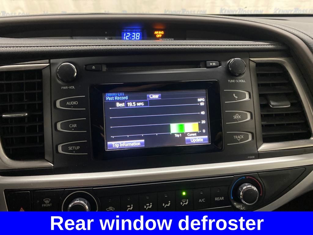 Vehicle image 10 of 30
