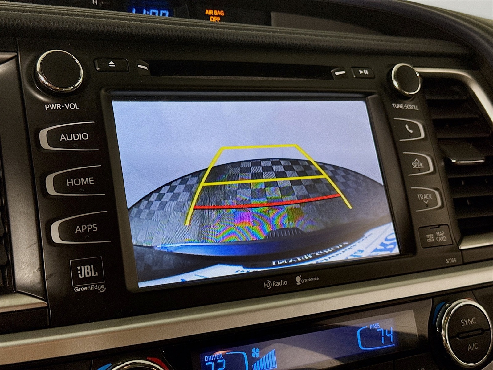 Vehicle image 19 of 31