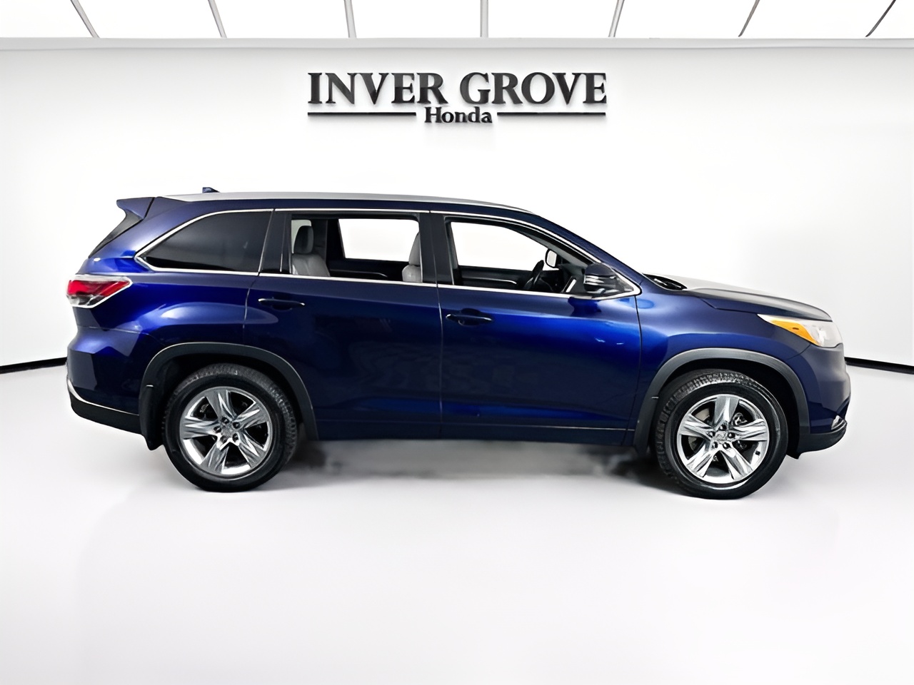 Vehicle image 27 of 31