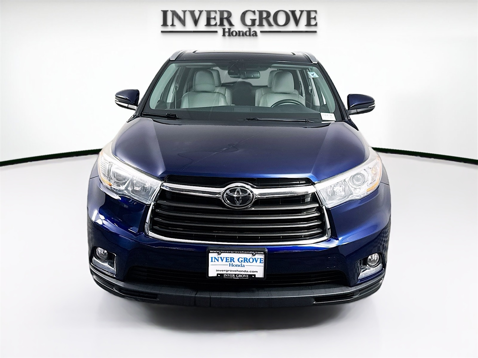 Vehicle image 2 of 31
