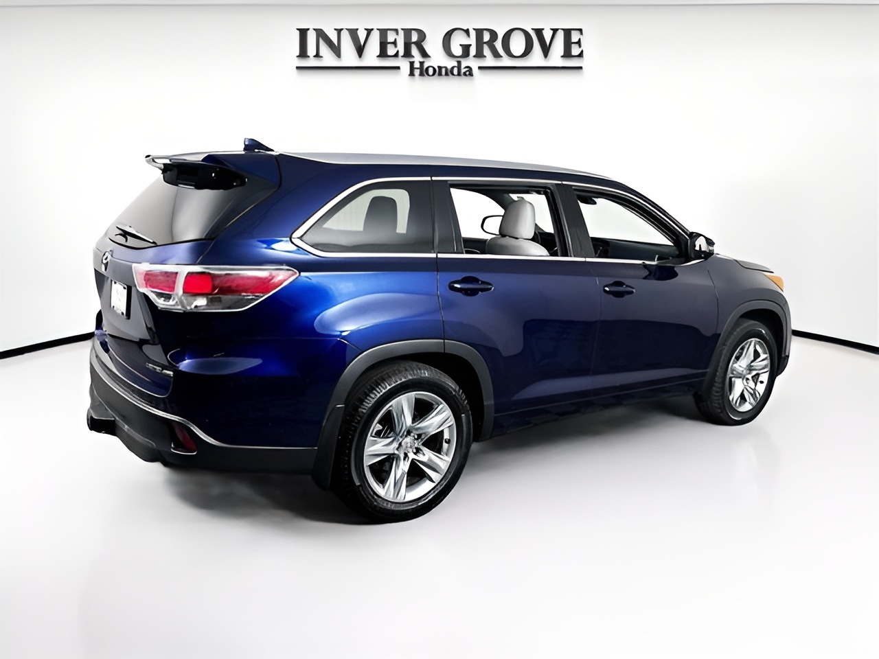 Vehicle image 28 of 31