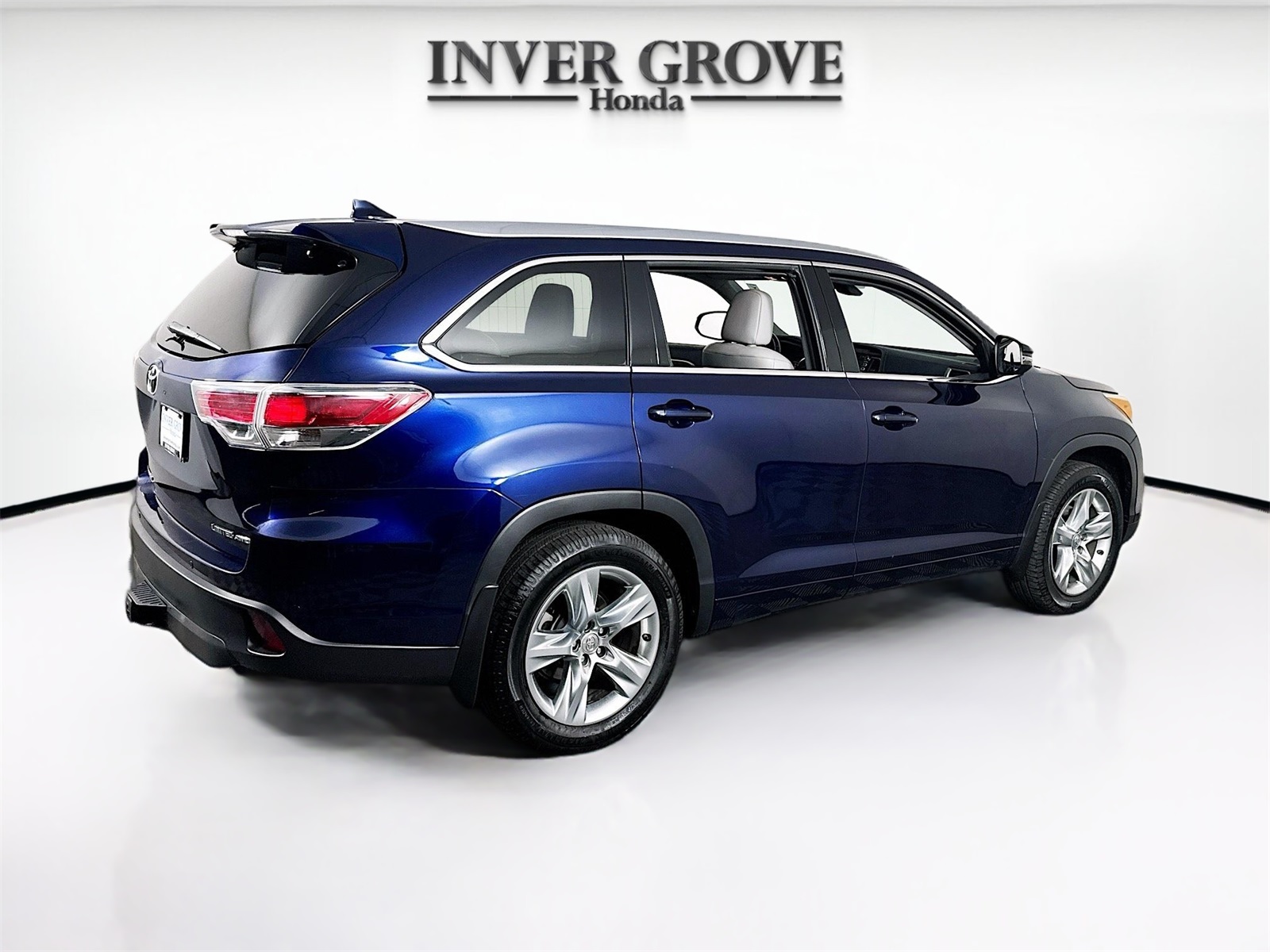 Vehicle image 5 of 31