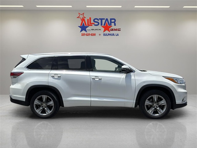 Vehicle image 3 of 21