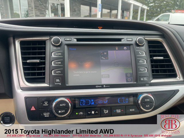 Vehicle image 13 of 18