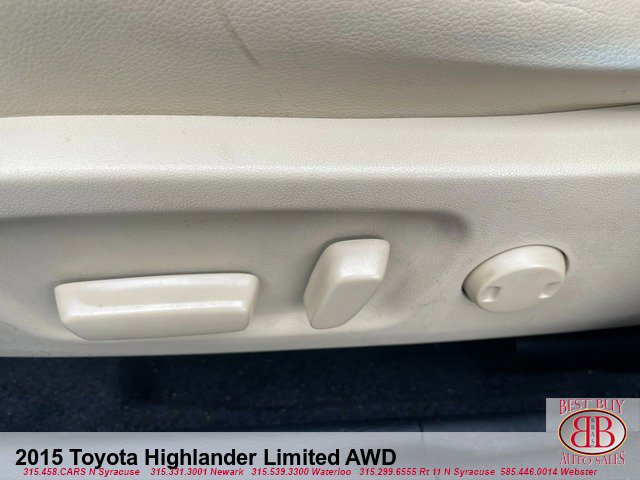 Vehicle image 14 of 18